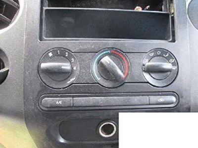 Ford 4L3Z-19980-AD Heater Control