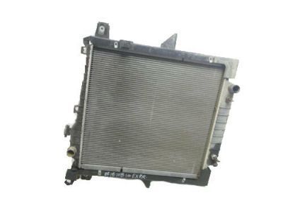 Ford 8L2Z-8005-A Radiator